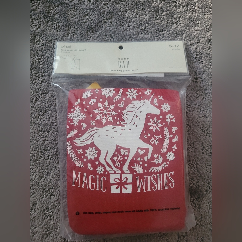 Baby GAP holiday Christmas long pajamas red unicorn magic wishes